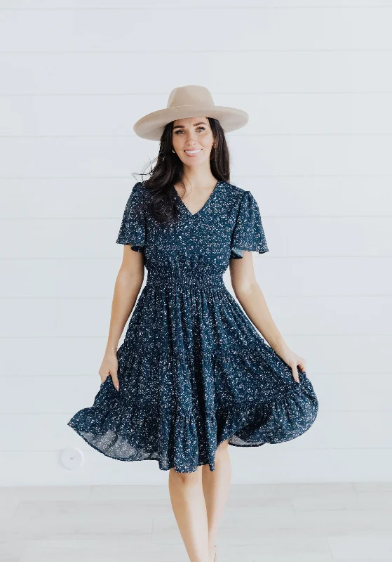 Women's Active Clothing Stylish Deals Jemma modest midi dress