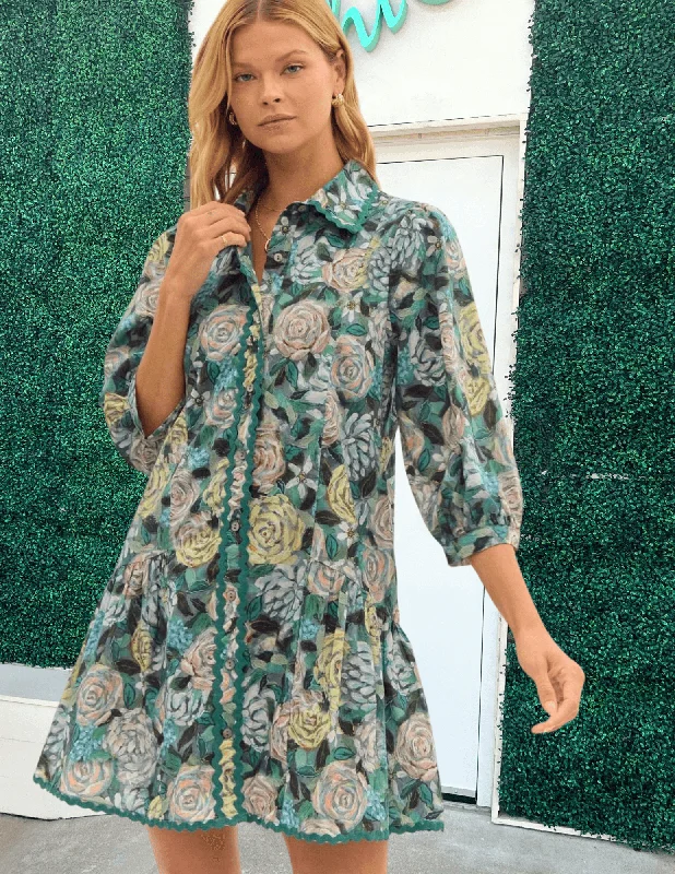 Women's Date Night Outfit Fashion-Forward Rickrack Floral Dress