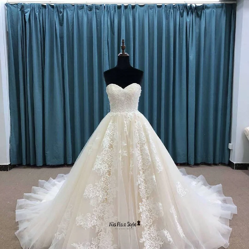 Formal Outfit For Women High-End Style Discounts Ball Gown Sweetheart Neckline Wedding Dress Formal Outfit For Women High-End Style Discounts Ball Gown Sweetheart Neckline Wedding Dress