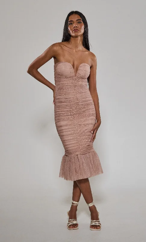 Women's Clothing For Outdoor Events Vintage-Modern Style Offers Blush Ruched Sweetheart Fishtail Dress Women's Clothing For Outdoor Events Vintage-Modern Style Offers Blush Ruched Sweetheart Fishtail Dress