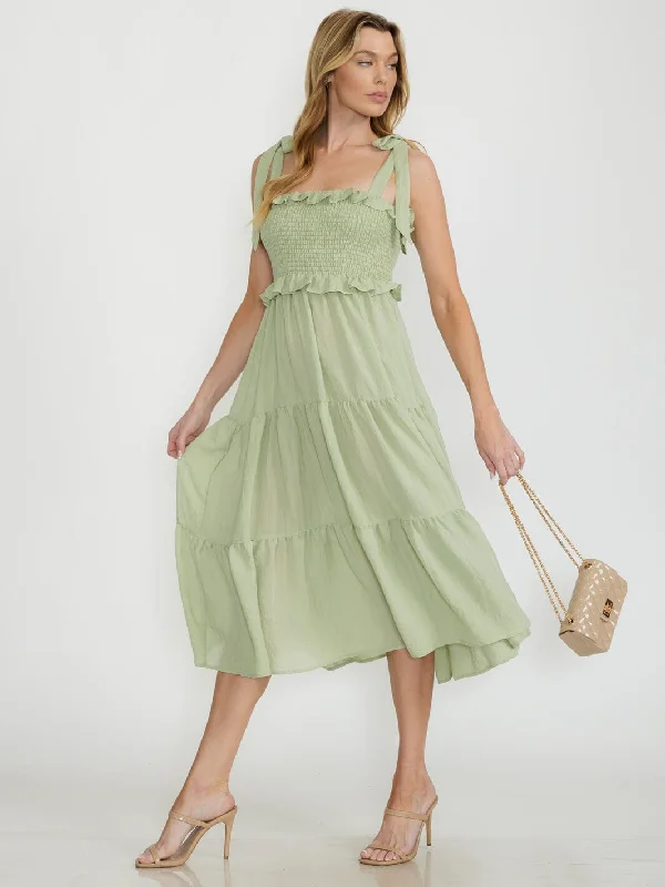 Women's Athletic Outfit Spring Fashion WOMEN'S SLEEVELESS RUFFLE TIERED SMOCK MIDI DRESS