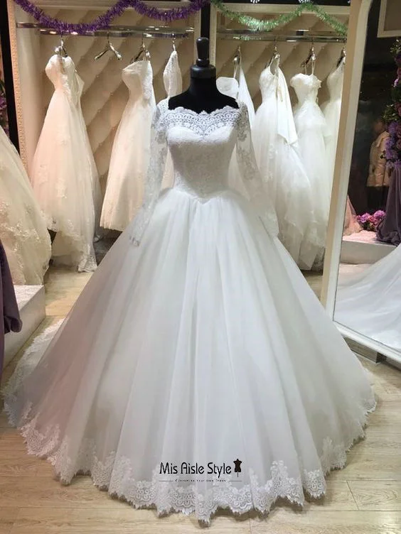 Women's Outerwear Apparel Get The Latest Trends Ball Gown Long Sleeve Lace Wedding Dress Women's Outerwear Apparel Get The Latest Trends Ball Gown Long Sleeve Lace Wedding Dress