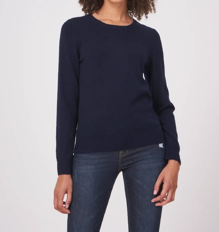 Women's Holiday Attire Feminine Luxe Style Sale Basic Organic Cashmere Round Neckline Sweater In Navy Women's Holiday Attire Feminine Luxe Style Sale Basic Organic Cashmere Round Neckline Sweater In Navy