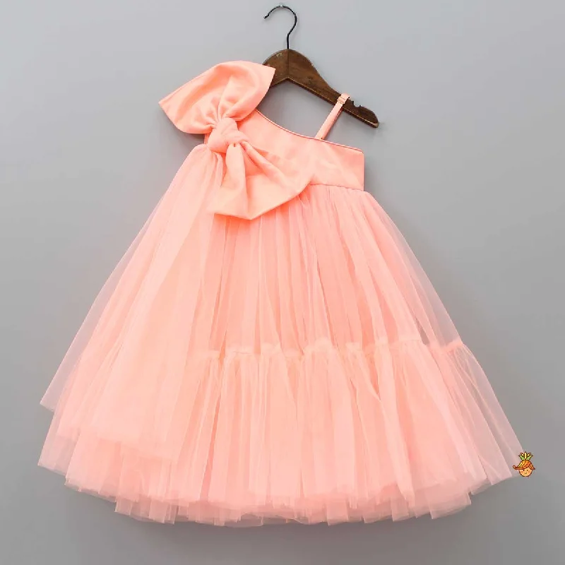 Formal Outfit For Women Chic Style, Always In Vogue Bow Adorned Peach One Shoulder Gown Formal Outfit For Women Chic Style, Always In Vogue Bow Adorned Peach One Shoulder Gown