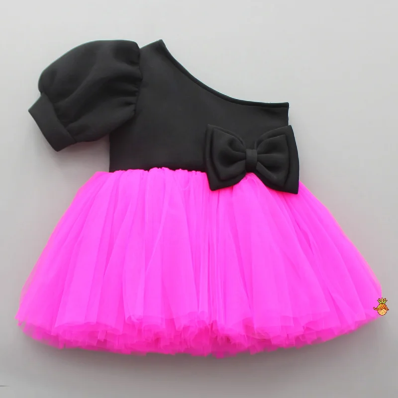 Affordable Luxury Women's Apparel Fashion Essentials One Shoulder Bow Enhanced Pink And Black Net Dress Affordable Luxury Women's Apparel Fashion Essentials One Shoulder Bow Enhanced Pink And Black Net Dress