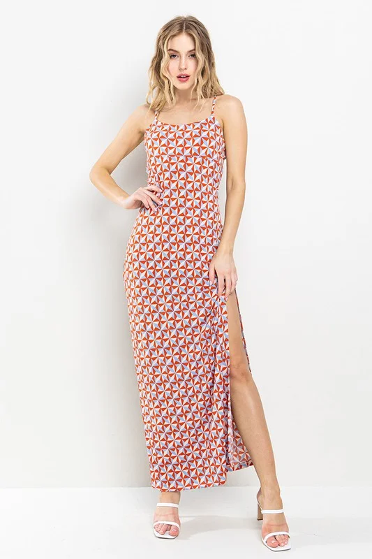 Plus-Size Women's Garments Trendy Looks On Sale RED GEOMETRIC PRINT SIDE SLIT MAXI DRESS DY51116 Plus-Size Women's Garments Trendy Looks On Sale RED GEOMETRIC PRINT SIDE SLIT MAXI DRESS DY51116