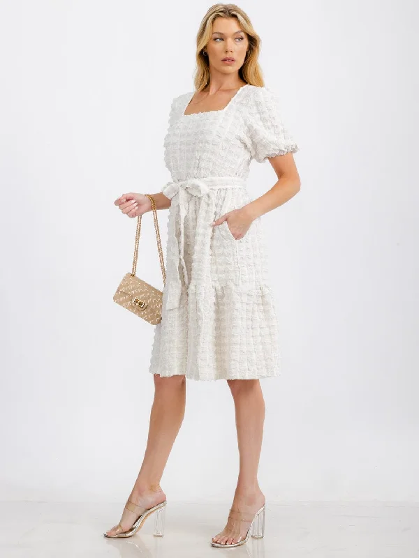 Women's Night-Out Outfit On-Trend Fashion Offers WOMEN'S SHORT PUFF SLEEVE SQUARE NECK TIERED POCKETS MIDI DRESS