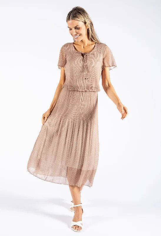 Vintage-Inspired Garments Limited Stock, Big Discounts Tie Neck Polka Dot Plisse Dress Vintage-Inspired Garments Limited Stock, Big Discounts Tie Neck Polka Dot Plisse Dress