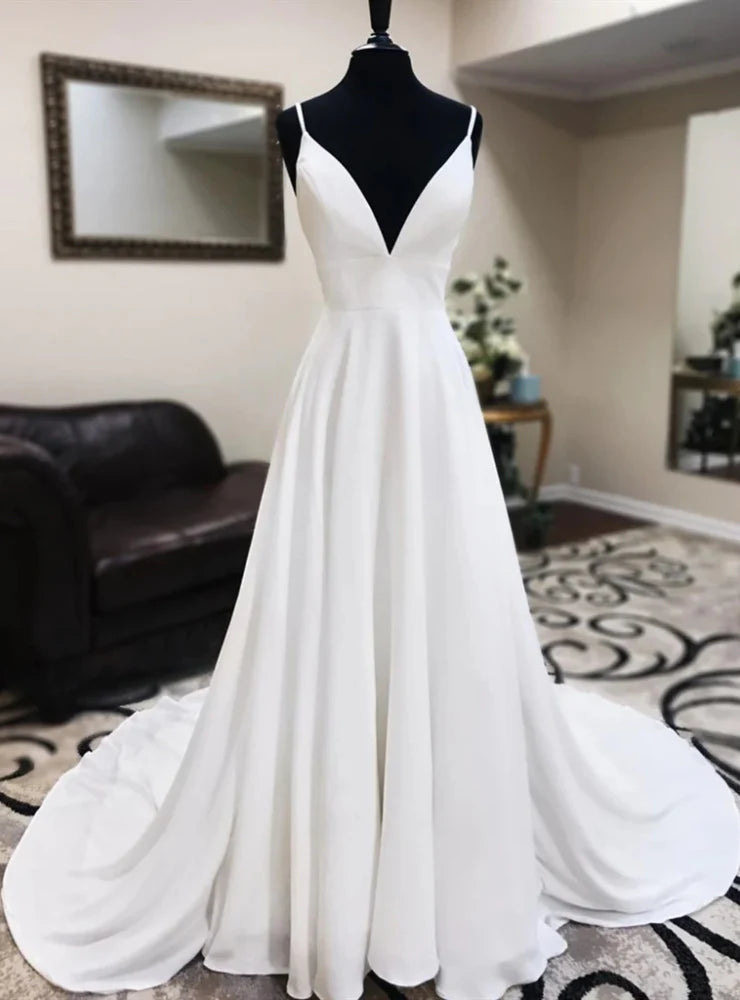 Women's Trendy Garments Huge Price Cut White V-neck Lace Backless Wedding Dress