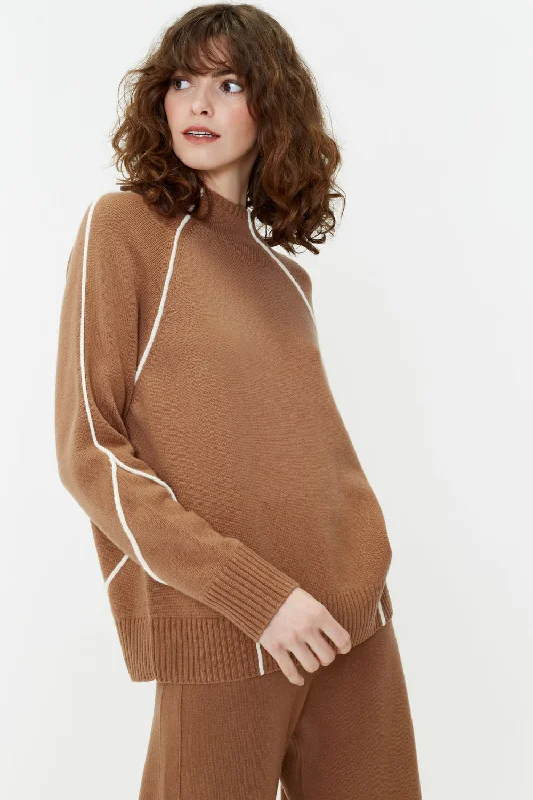 Women's Stylish Professional Apparel Best Sellers Camel Wool-Cashmere Jeanne Sweater Women's Stylish Professional Apparel Best Sellers Camel Wool-Cashmere Jeanne Sweater