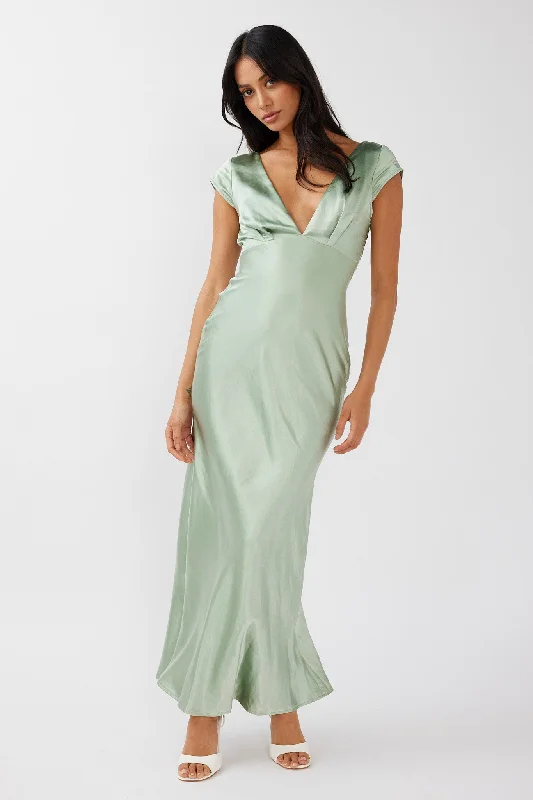 Stylish Outerwear Clothes For Women Exclusive Discounts Lucinda V-Neck Twist Back Midi Dress Sage Stylish Outerwear Clothes For Women Exclusive Discounts Lucinda V-Neck Twist Back Midi Dress Sage
