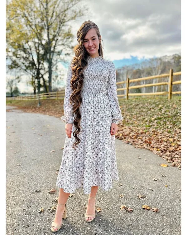 Women's Everyday Clothes Luxury Casual Deals Lanie modest midi dress in cream-Exclusive