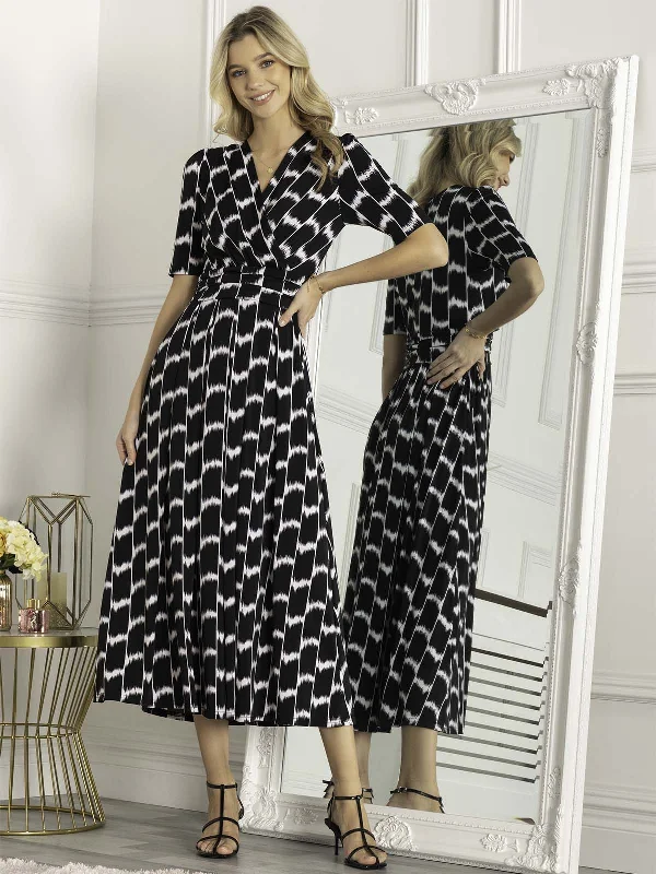 Women's Clothing For Travel Budget Saver Jolie Moi Akayla Printed Jersey Maxi Dress, Black Geo Women's Clothing For Travel Budget Saver Jolie Moi Akayla Printed Jersey Maxi Dress, Black Geo