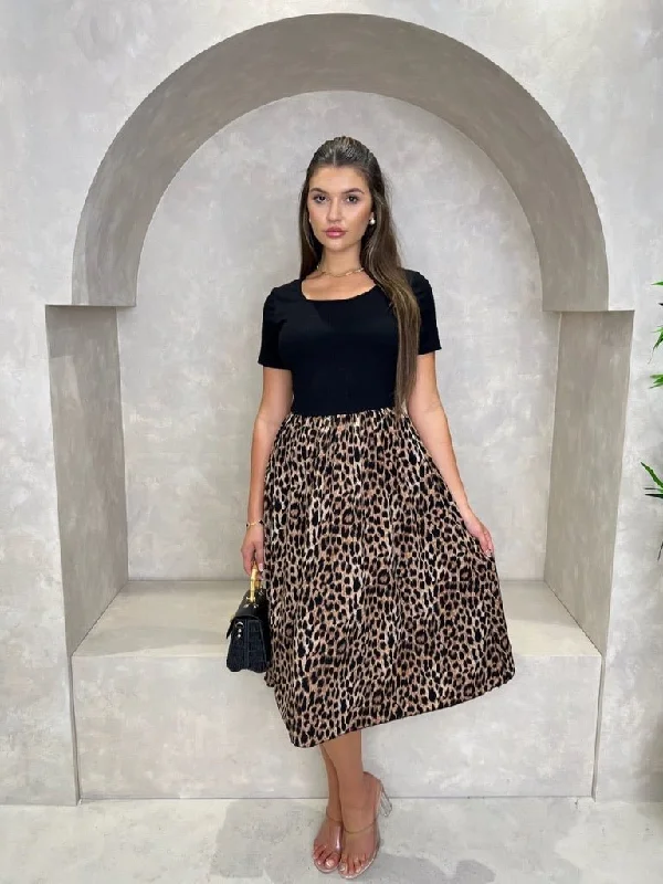 Women's Workout Clothing Stylish Statements Short Sleeve Puff Midi Dress