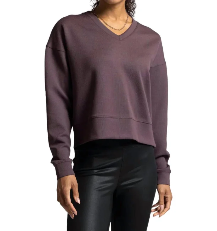 Women's Casual Outfit Sleek Style Discounts Martina V-Neck Pullover Sweater In Raisin Rib Women's Casual Outfit Sleek Style Discounts Martina V-Neck Pullover Sweater In Raisin Rib