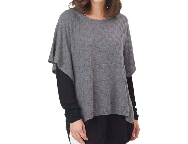 Women's Holiday Clothing Unleash Your Fashion Parker Poncho In Gray