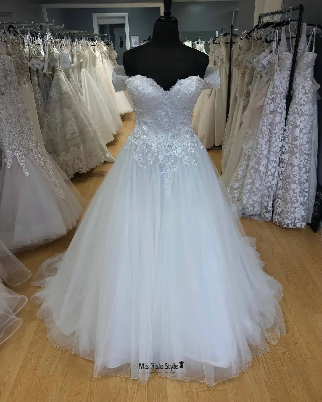Classic Clothes For Women Day-To-Night Styles Ball Gown Off Shoulder Sleeves Wedding Dress Classic Clothes For Women Day-To-Night Styles Ball Gown Off Shoulder Sleeves Wedding Dress