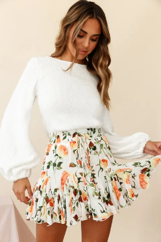 Stylish Women's Outfit Chic Styles Robyn Flounce Mini Skirt Rose Print White/Orange