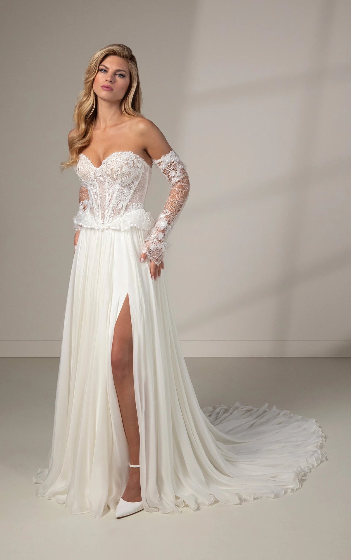 Women's Casual Apparel Chic Trend Collection Romantic Strapless A-Line Wedding Dress with Detachable Off-the-Shoulder Sleeves Women's Casual Apparel Chic Trend Collection Romantic Strapless A-Line Wedding Dress with Detachable Off-the-Shoulder Sleeves
