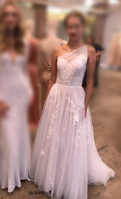 Luxury Women's Clothes Unleash Your Trendy Side One Shoulder Summer Wedding Dress