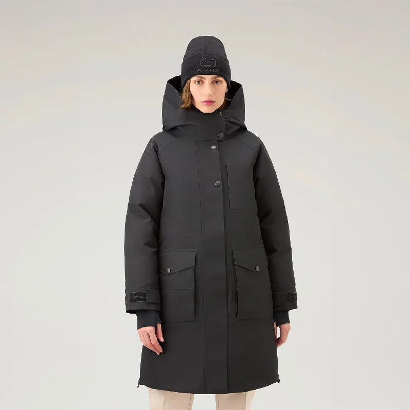 Modern Women's Apparel Waterproof High-Tech Parka in GORE-TEX Off Black