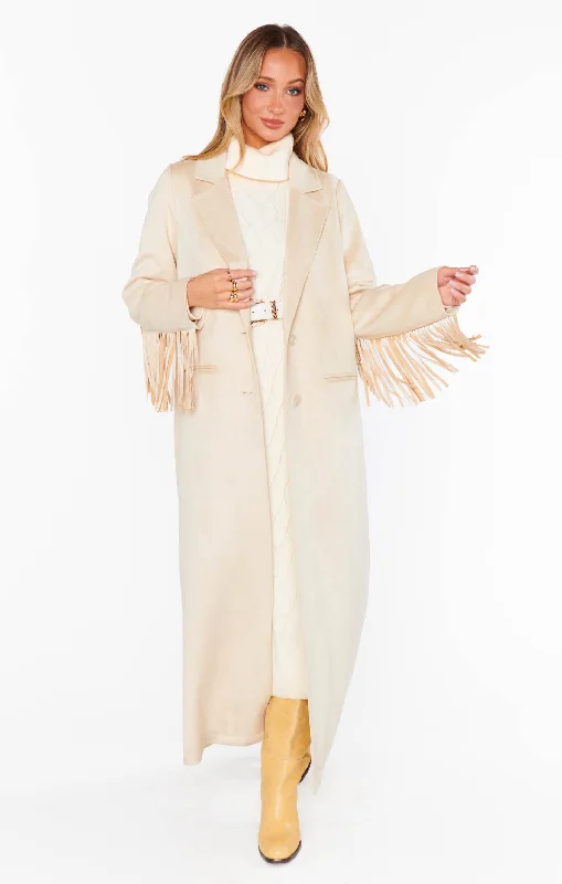 Chic Women's Outfit Sierra Fringe Maxi Jacket