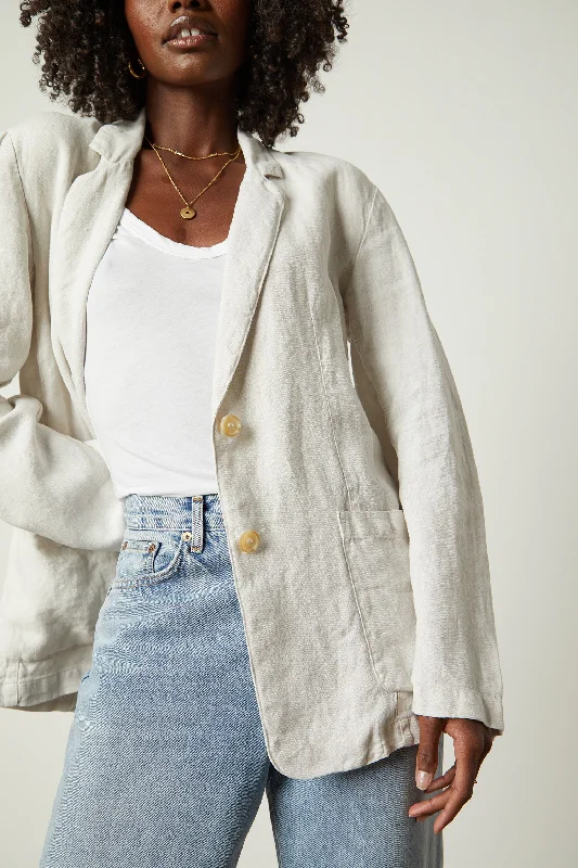 Classic Women's Clothing Styles Cassie