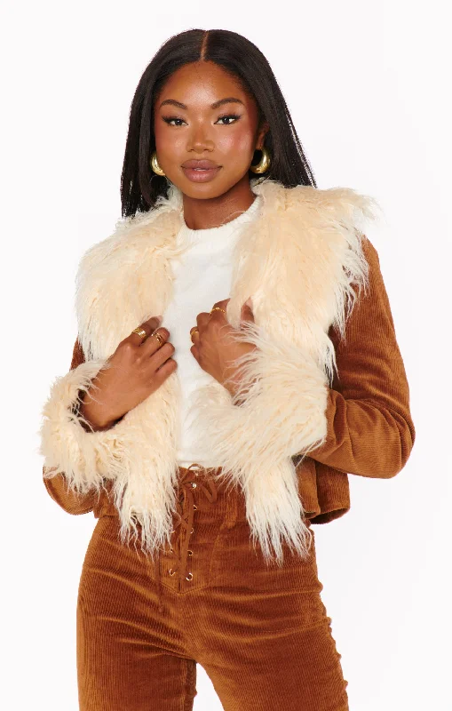 Women's Weekend Outfit Penny Lane Cropped Coat