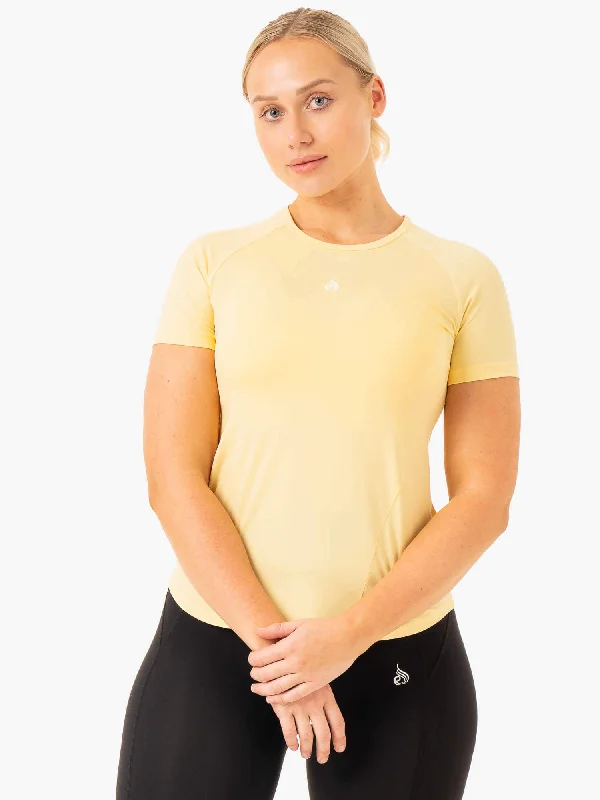 Charming Women's Outfit For Special Occasions Relaxed Style Deals Level Up Training T-Shirt - Butter Charming Women's Outfit For Special Occasions Relaxed Style Deals Level Up Training T-Shirt - Butter
