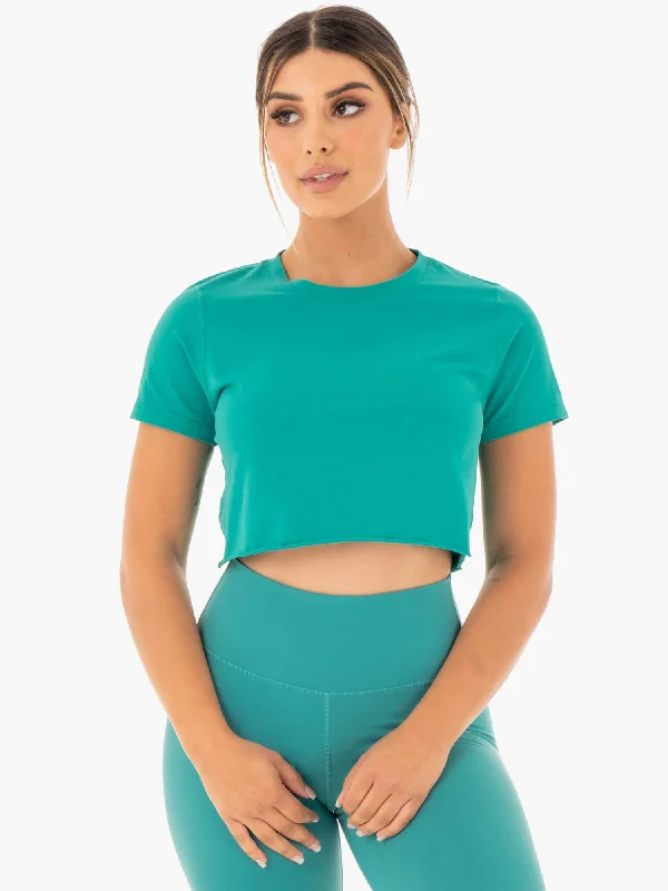 Women's Professional Clothes Glamorous Fashion Offers Motion Cropped T-Shirt - Teal