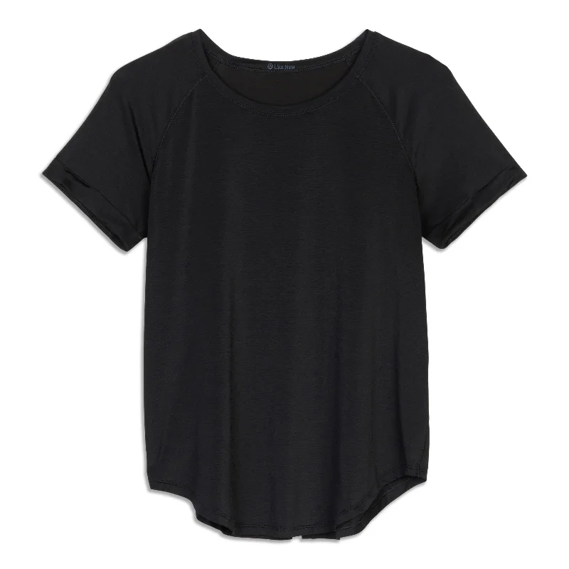 Women's Sports Apparel Mega Sales Open Up Tie Back T-Shirt - Resale