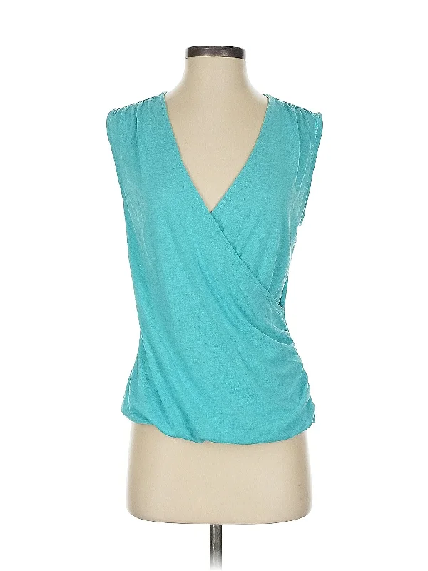 Women's High-Fashion Garments Break Fashion Norms Sleeveless T Shirt