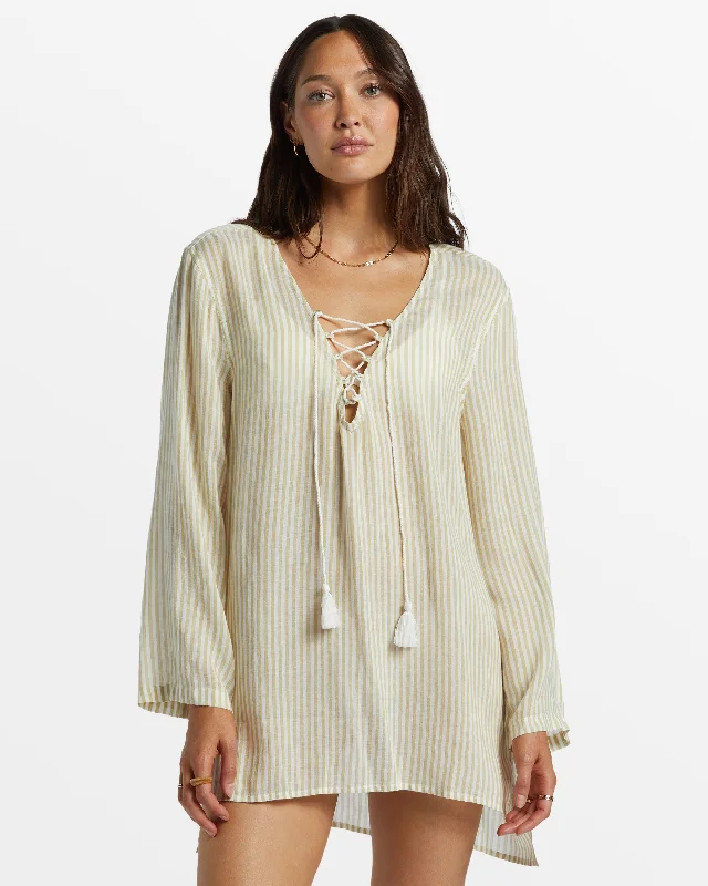 Vintage-Inspired Women's Apparel Latest Fashion Blue Skies Beach Cover-Up - Moss Joy Vintage-Inspired Women's Apparel Latest Fashion Blue Skies Beach Cover-Up - Moss Joy