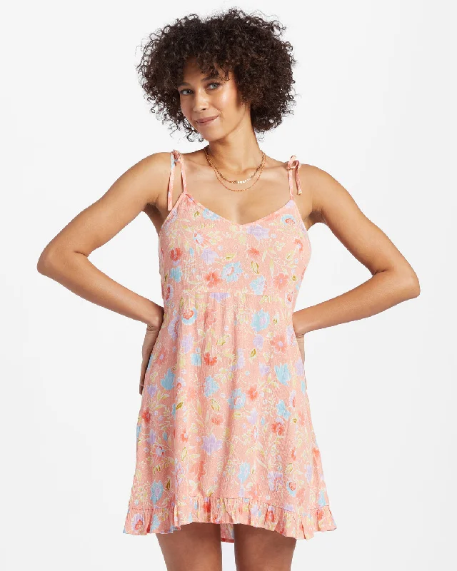 Women's Work Outfit Hurry Before It'S Gone Heart Breaker Strappy Dress - Sweet Peach Women's Work Outfit Hurry Before It'S Gone Heart Breaker Strappy Dress - Sweet Peach