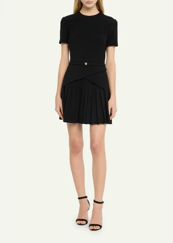 Vintage-Inspired Women's Clothes Casual Chic Short Dress With Pleat Detail In Black