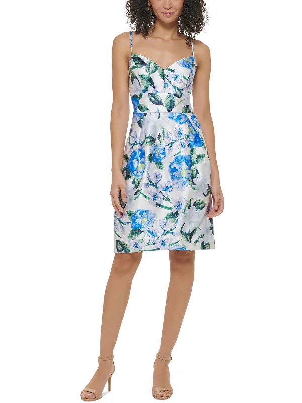 Women's Chic Outfit Sustainable Fashion Extravaganza Womens Pleated Polyester Cocktail And Party Dress Women's Chic Outfit Sustainable Fashion Extravaganza Womens Pleated Polyester Cocktail And Party Dress