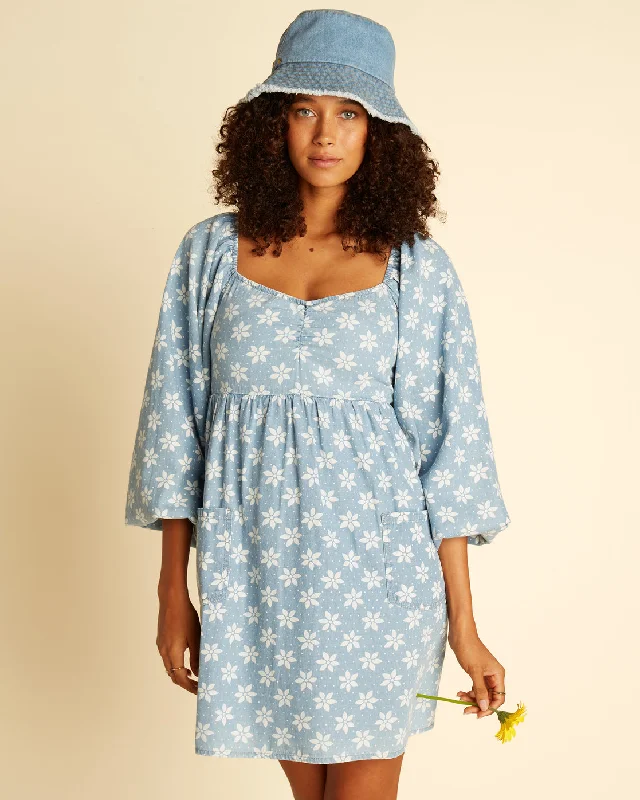 Women's Comfortable Apparel Fashion Forward Wrangler Just A Dream Babydoll Dress - Rodeo Blue Women's Comfortable Apparel Fashion Forward Wrangler Just A Dream Babydoll Dress - Rodeo Blue
